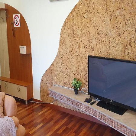 Inn Home Apartments - Pechersk Area Kiev Bagian luar foto