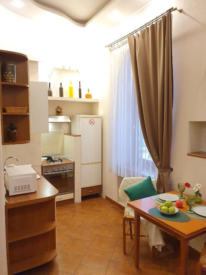 Inn Home Apartments - Pechersk Area Kiev Bagian luar foto