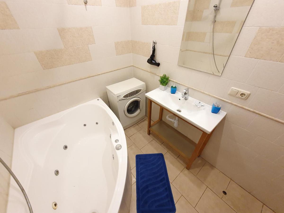 Inn Home Apartments - Pechersk Area Kiev Bagian luar foto