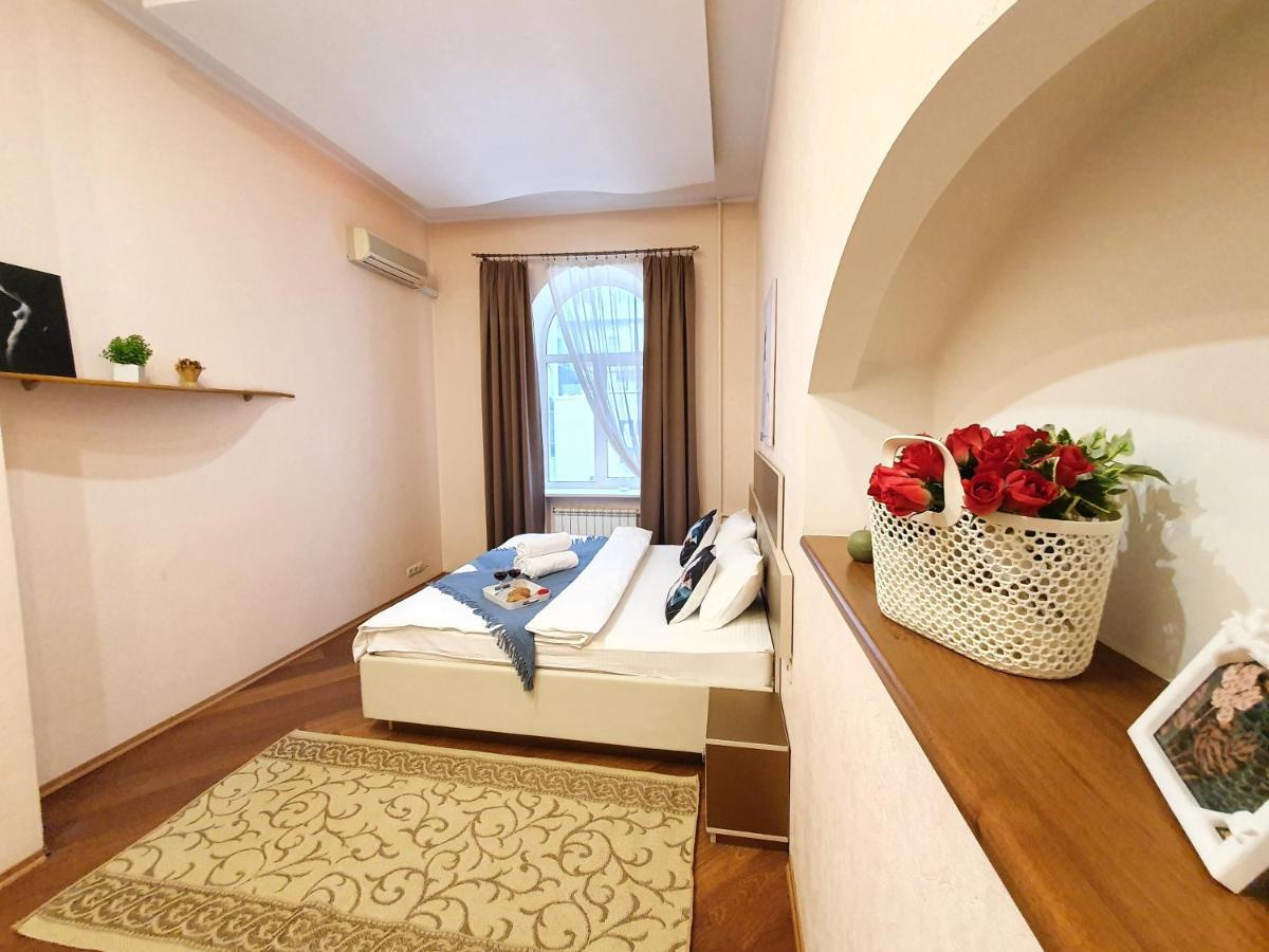 Inn Home Apartments - Pechersk Area Kiev Bagian luar foto