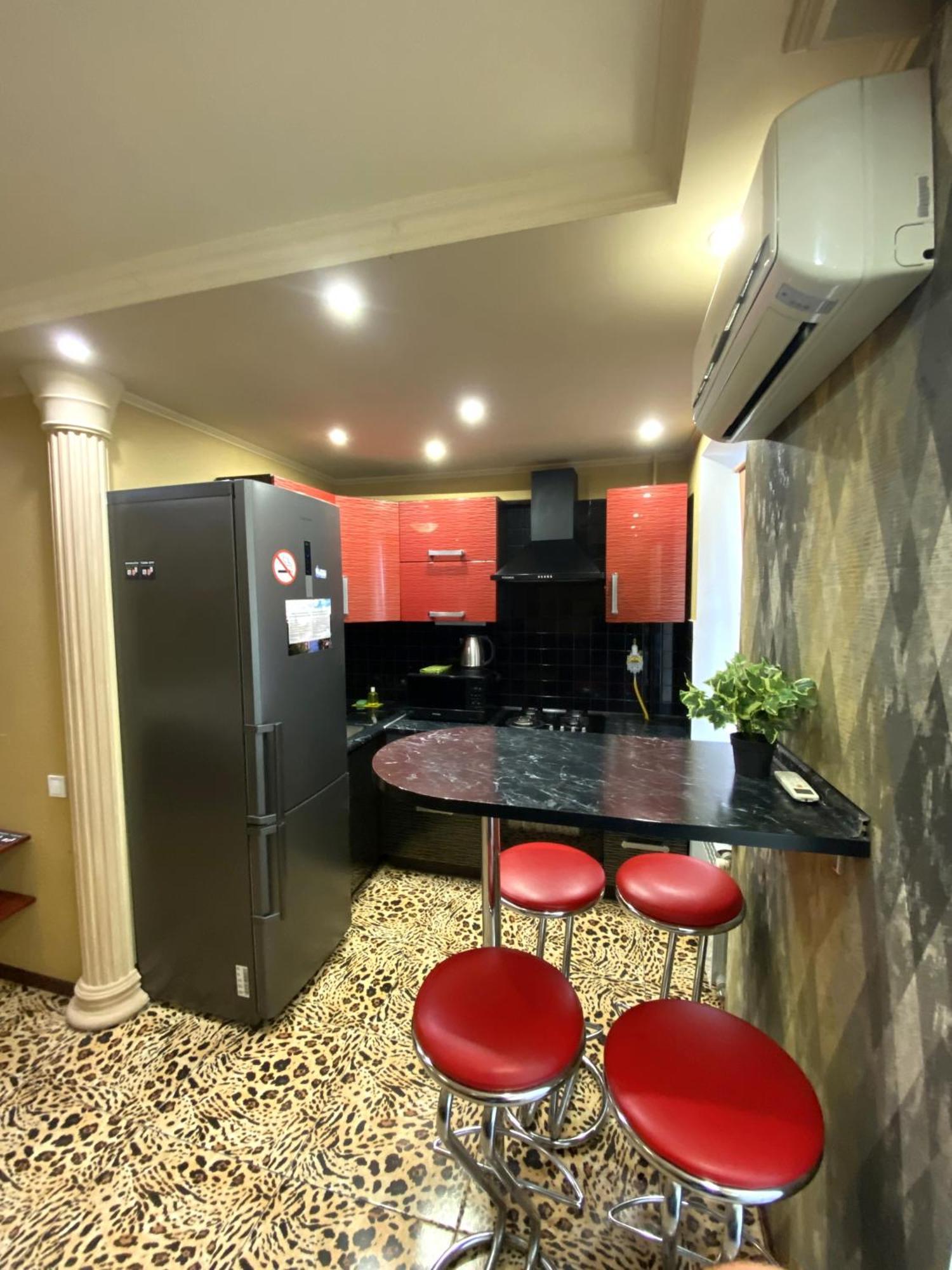 Inn Home Apartments - Pechersk Area Kiev Bagian luar foto