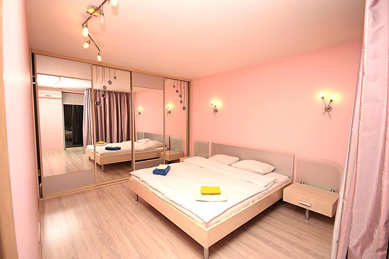 Inn Home Apartments - Pechersk Area Kiev Bagian luar foto