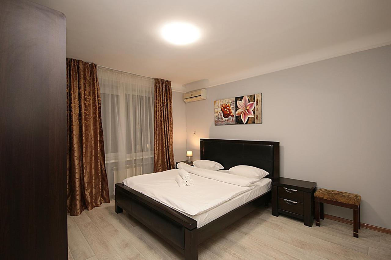 Inn Home Apartments - Pechersk Area Kiev Bagian luar foto